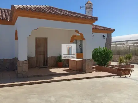 Terreno en Carretera Poligono Pelagato
