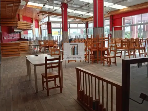Nave comercial en Carretera de la Barrosa