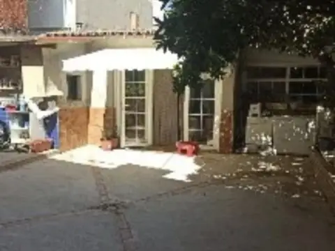 Casa en Patrocinio de San José-Talavera la Nueva-Gamonal