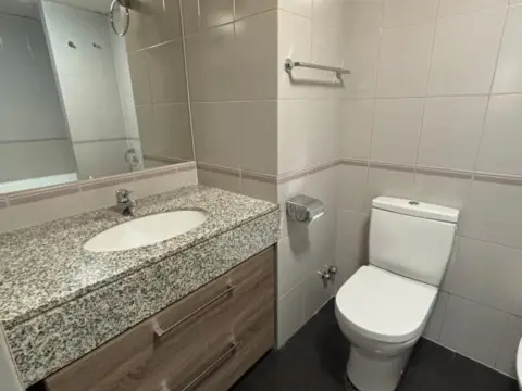 Piso de 4 habitaciones en alquiler en Andorra la Vella · 58 de 60