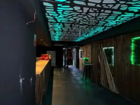 Local comercial en Paseo Marítimo de Aguadulce, 501