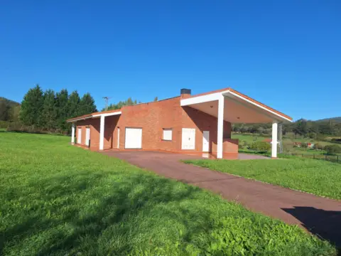Chalet unifamiliar en Barrio de Mendiondo