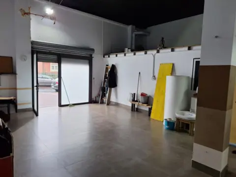 Local comercial en Talaia Bidea