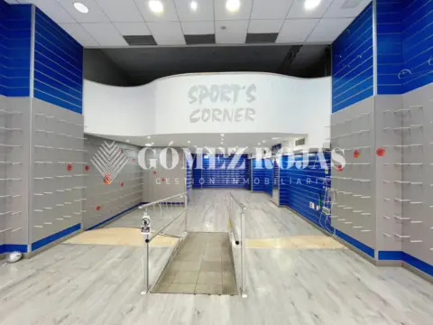 Local comercial en Avenida Andalucía, 1