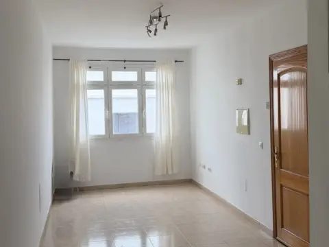 Piso en calle Ciudad Real