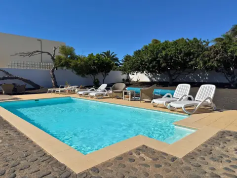 Chalet en Los Ancones