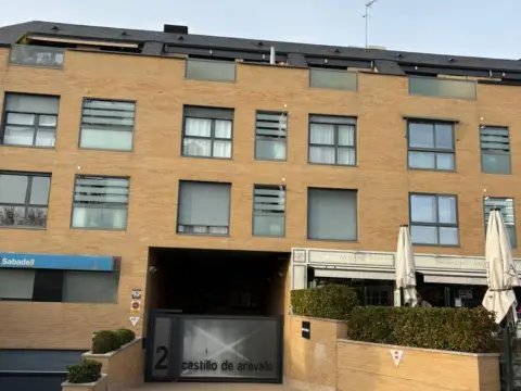 Piso en calle del Castillo de Arévalo