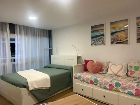 Estudio en calle La Hoya, 36