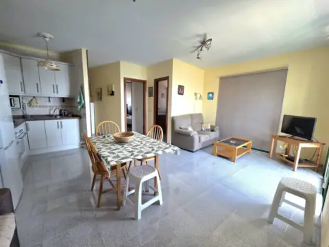 Piso en calle Carmen Nobrega, 26