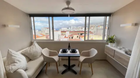 Estudio en calle Esquivel