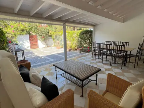 Chalet adosado en calle Retama