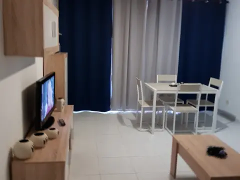 Piso en Avenida Cristobal Colon