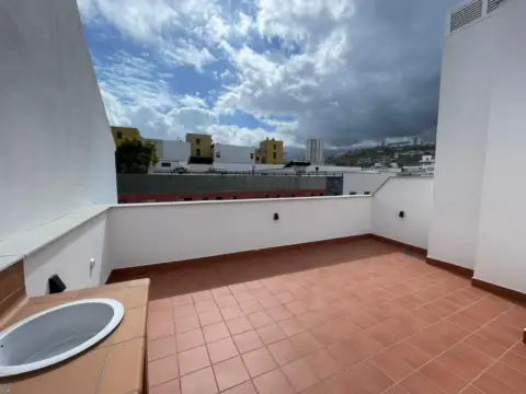 Piso en calle de Pérez Zamora, 6