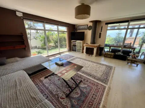 Chalet unifamiliar en Urbanización Humboldt