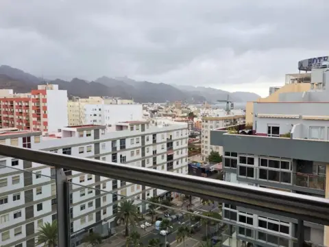 Piso en Avenida del Tres de Mayo