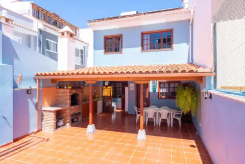 Chalet adosado en calle El Codeso