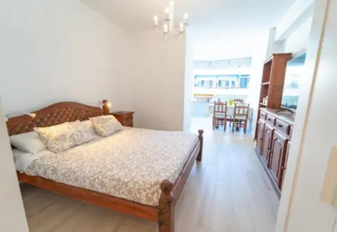 Estudio en Avenida Familia Betancourt y Molina, 25