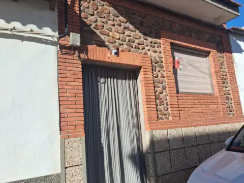 Casa adosada en Urda