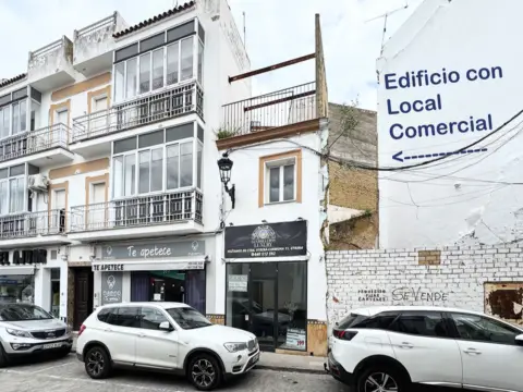 Edificio en calle de la Fuente Vieja, 18