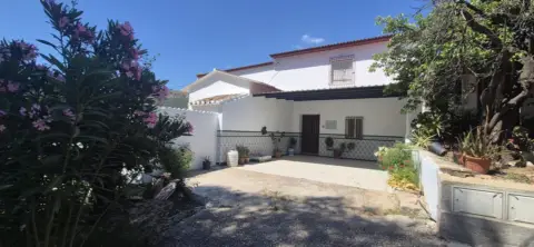 Finca rústica en Las Cuevas de Comares