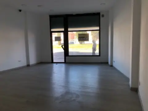 Local comercial en Avenida de la Libertad