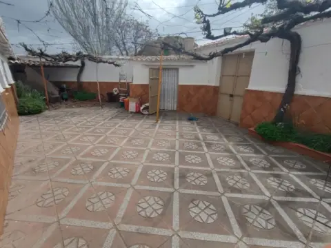 Casa en calle de la Fuente Maese Pedro