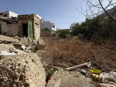Terreno en calle de la Playa
