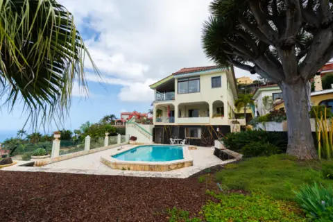 Casa unifamiliar en Avenida de Venezuela