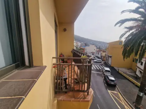 Piso en calle Domingo Salazar