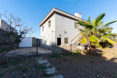 Chalet en Avenida Venezuela