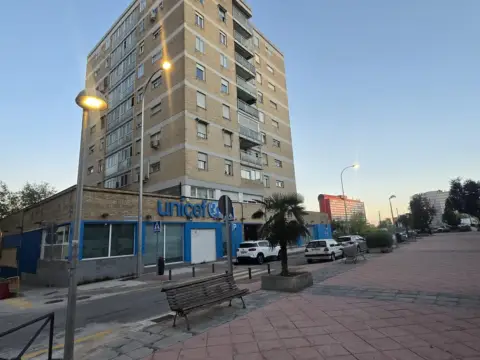 Piso en calle de Mauricio Legendre, 36