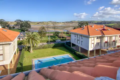 Piso en calle de las Comillas, 66