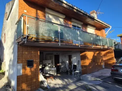 Casa en Barrio de Cacicedo Central, 14