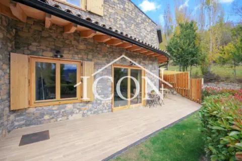 Casa pareada en Carrer Solà