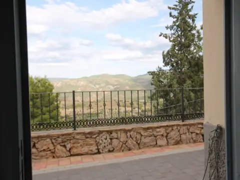 Casa en calle de la Fuente del Sol