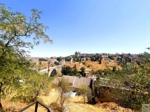 Casa en Los Cigarrales-Montesión