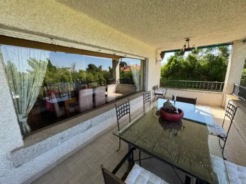 Chalet unifamiliar en calle de Unamuno, 33