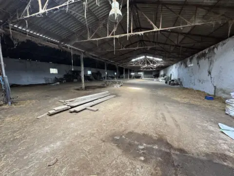 Nave industrial en Camino Taramona A Aldeaseca , nº 95