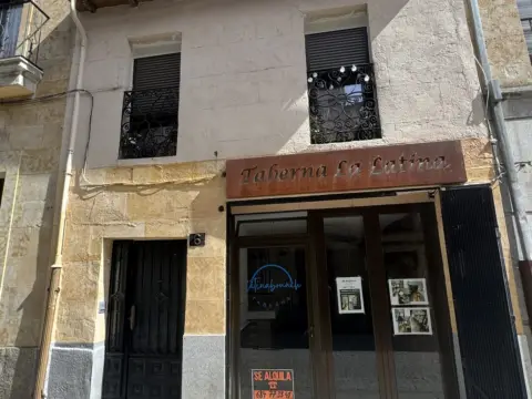 Casa en calle de la Latina, 6