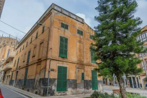 Edificio en Carrer Centre
