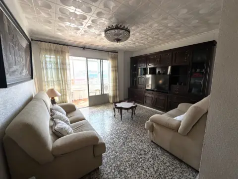 Piso en calle Totana, 3