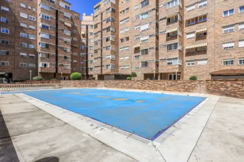 Piso en calle de la Alameda