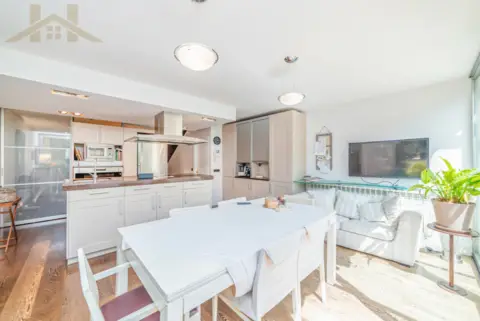 Chalet adosado en calle de la Sierra del Agua