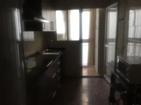 Piso en Santa Rosa-Valdeolleros