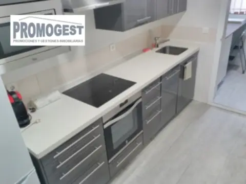 Piso en calle Carteros, 1