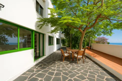 Casa en calle Adalberto Benítez Togores