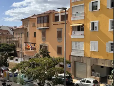 Casa en Avenida Veinticinco de Julio