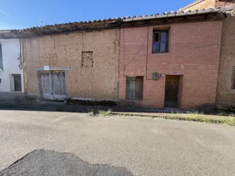 Nave industrial en calle de Ponjales