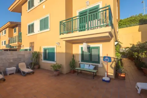 Casa en calle Alferez Provisional