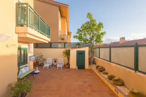 Casa en calle Alferez Provisional